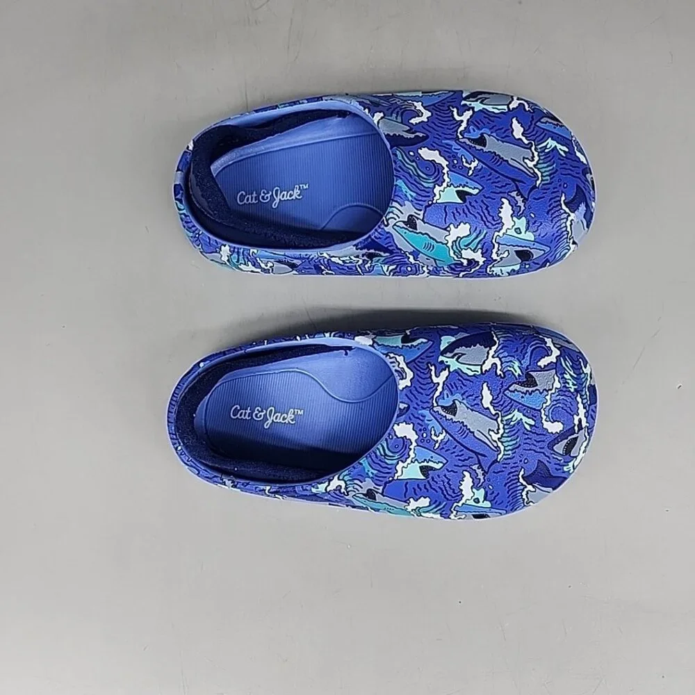 Toddler Boys' Size 7 Rowan Slip On Round Closed Toe Blue Water Shoes Cat & Jack